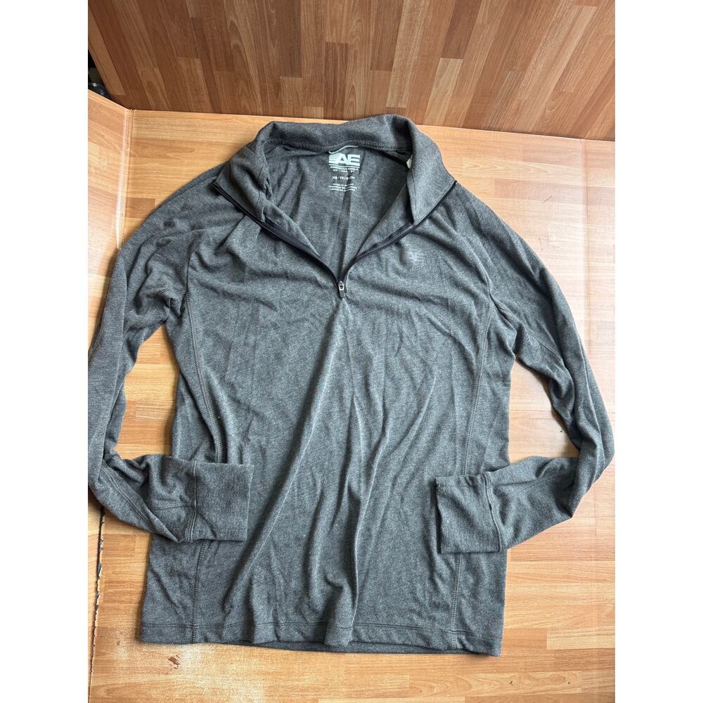 American Eagle Outfitters long-sleeve half-zip pullover top, size xs